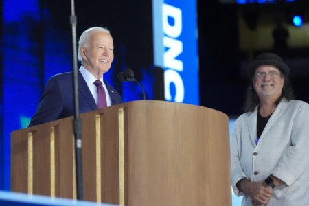 Democratia trebuie aparata. Joe Biden, in lacrimi, a rostit discursul de ramas bun