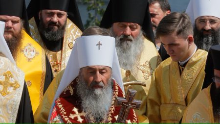 Curatirea Bisericii Ortodoxe din Ucraina: lupta pentru suveranitatea nationala si libertatea religioasa