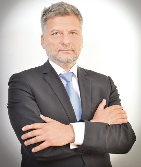 ZF Live. Cristian <span style='background:#EDF514'>DUTESCU</span>, avocat specializat in dreptul pietei de capital: Investitorii trebuie sa se coalizeze cand au detineri minoritare si un interes comun