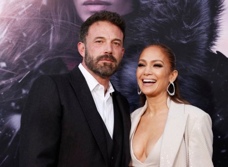 Jennifer Lopez si Ben Affleck <span style='background:#EDF514'>DIVORTEAZA</span> dupa doi ani de casnicie. Artista a depus actele la tribunal