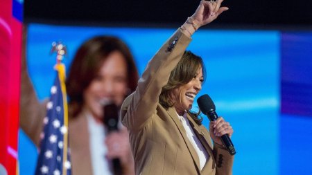 Kamala Harris a devenit oficial candidata democratilor la presedintie