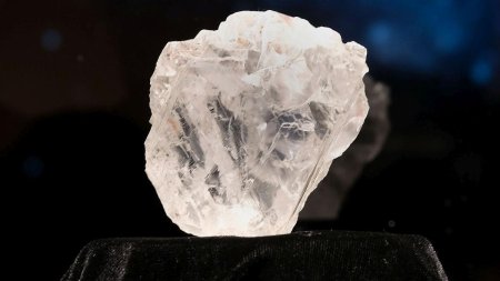 Al doilea cel mai mare diamant descoperit vreodata a fost scos dintr-o mina din Botswana. Cat de mare este piatra pretioasa