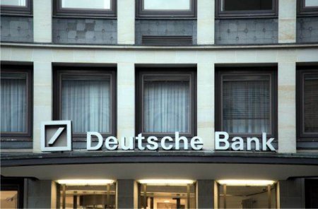 CNBC: Actiunile <span style='background:#EDF514'>DEUTSCHE BANK</span> au crescut ieri cu 4%