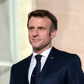 Macron lanseaza consultari in vederea formarii unui guvern