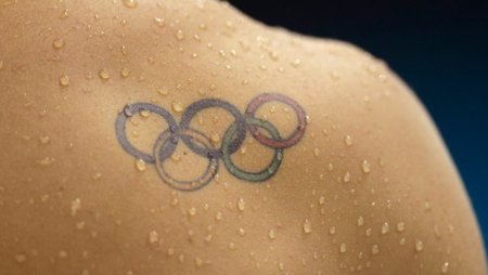 Paralimpicii cu tatuaje reprezentand inelele olimpice risca descalificarea la Paris 2024