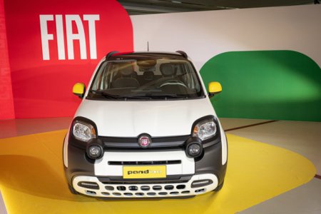 Italia critica Stellantis pentru ca nu investeste suficient in tara si curteaza producatori auto chinezi