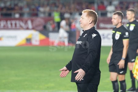 In ziua debutului lui Sumudica la Rapid, l-a distrus pe Neil Lennon: S-a ingalbenit gazonul de la atata profesionalism