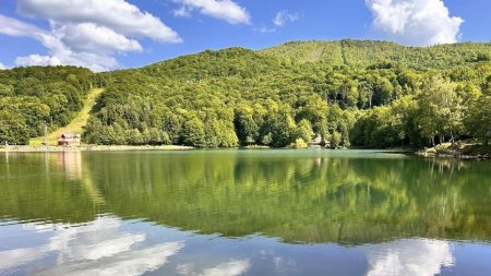 Lacul din Romania care va fi dotat cu debarcader si ponton panoramic