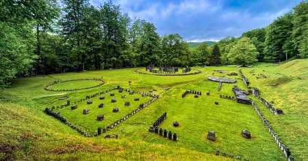 Stonehenge-ul Romaniei isi dezvaluie secretele. Descoperirile din Sarmizegetusa Regia sunt prezentate in premiera