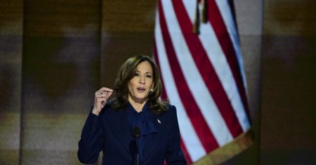 Ce semnificatie are tinuta aleasa de Kamala Harris cu ocazia discursului de acceptare a nominalizarii Partidului Democrat