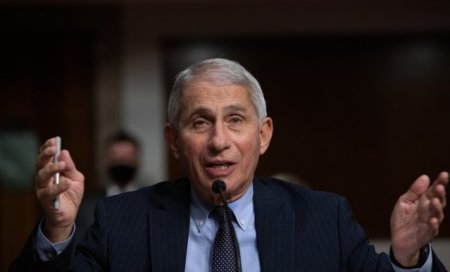 Anthony Fauci se recupereaza la domiciliu dupa ce a fost internat in spital cu virusul <span style='background:#EDF514'>WEST NILE</span>