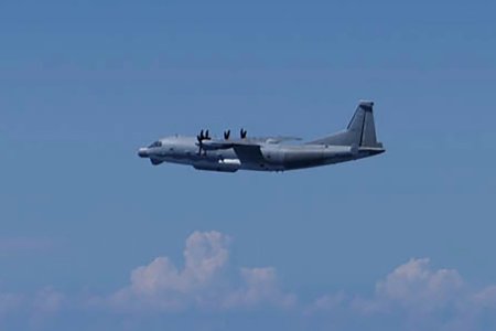 Un avion de spionaj al Chinei a patruns pentru prima data in spatiul aerian al Japoniei. Reactia armatei nipone