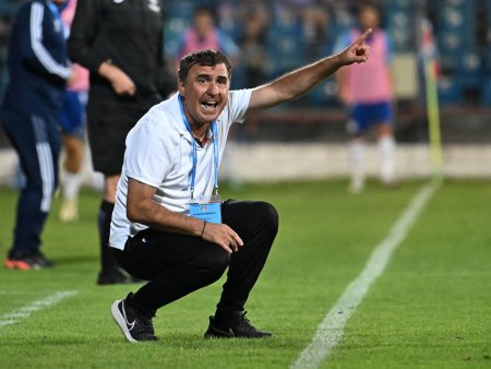 Gica Hagi a facut scandal si dupa meci: Deja e prea mult, s-a vazut din tribuna. Arbitrul a facut semn adversarului