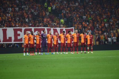 UEFA, dormi? » Mesajul politic aparut in peluza la un meci din play-off-ul Ligii Campionilor