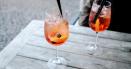 Adevaratul Aperol Spritz, secretul de 100 de ani al italienilor. Multi il prepara 