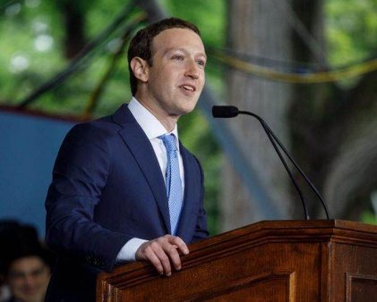 <span style='background:#EDF514'>MARK ZUCKERBERG</span> a cenzurat reteaua Facebook sub presiunile Casei Albe