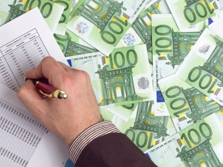 Romania primeste 200 de milioane de euro de la Banca Europeana de Investitii