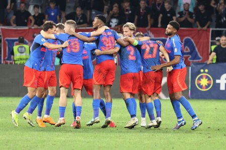 Diavolii rosii vor invada Bucurestiul: Manchester United va veni la Bucuresti, dupa ce FCSB s-a calificat in Europa League. Apoi, FSCB pleaca la Salonic sa joace cu PAOK pentru duelul cu Razvan Lucescu. Printre adversari ii va avea si pe Rangers, cu care va juca in deplasare