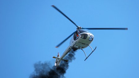 Doi morti si trei disparuti in urma prabusirii unui elicopter de pompieri in Portugalia. Cum a fost salvat pilotul