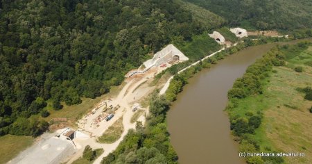 Noua magistrala feroviara din vestul Romaniei, intarzieri majore. Stadiul lucrarilor la cei 141 de kilometri VIDEO