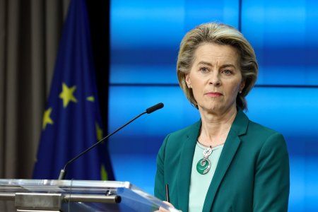 Ursula von der Leyen indeamna Europa sa se inarmeze