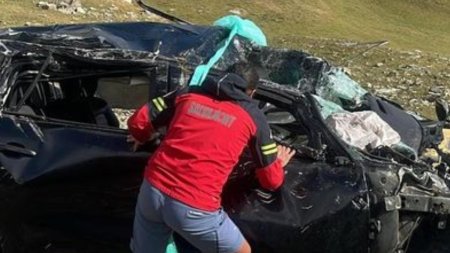 Un barbat, care si-a anuntat familia ca se va sinucide, a fost gasit mort intr-o prapastie pe Transalpina