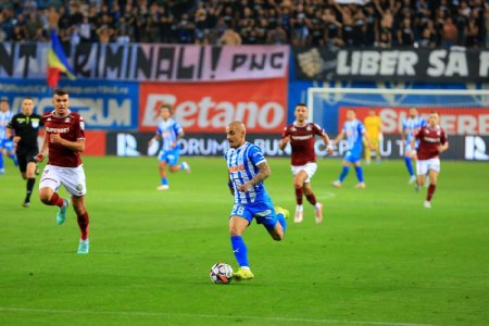 In tribune la Craiova - Rapid, legenda clubului a evidentiat un jucator: E <span style='background:#EDF514'>FUORI</span>classe pentru campionatul nostru!