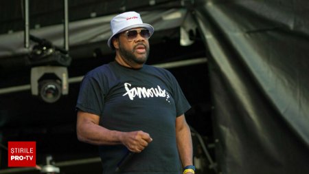 Rapperul american Fatman Scoop a murit la varsta de 53 de ani, dupa ce s-a prabusit pe scena in timpul unui concert