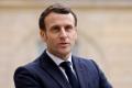 AFP: Macron se intalneste luni cu Bernard Cazeneuve, un fost premier socialist al lui <span style='background:#EDF514'>HOLLAND</span>e