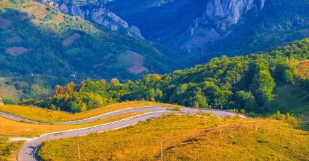 Se deschide cel mai spectaculos drum din Romania, cu denumire marca inregistrata: Sunteti asteptati!