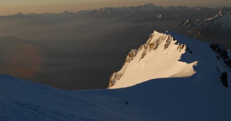 Un alpinist roman a murit pe traseul Mont Blanc. A fost vorba despre o eroare tehnica