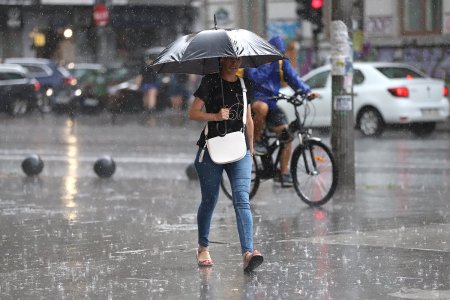 Prognoza meteo pe patru saptamani. Cum va fi vremea in prima luna de toamna: zonele cele mai afectate de ploi