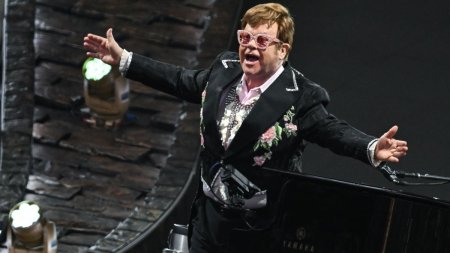 Elton John a avut o infectie severa la un ochi, iar asta i-a afectat serios vederea