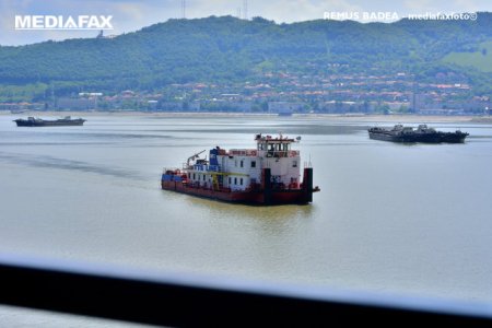 Dunarea, culoarul pe care se transporta anual 30 mil. tone de marfuri, are nevoie de investitii in asigurarea senalului si in infrastructura portuara. 