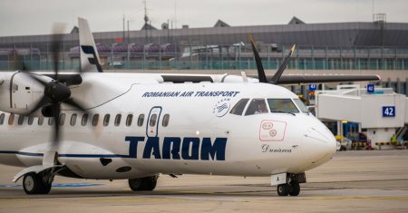 O aeronava Tarom este retinuta la sol din luna iulie. Avionul pare abandonat pe aeroportul din Oradea