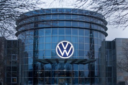 Situatie tensionata la Volkswagen: Angajatii sunt revoltati de posibila inchidere a unor fabrici in Germania. Nu este doar o rusine, ci este chiar declararea falimentului