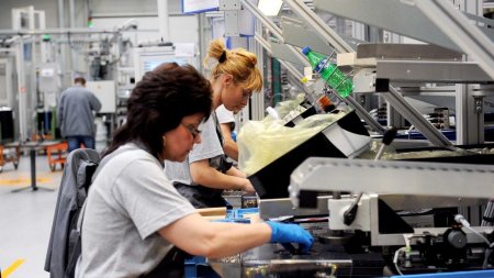 Romania, printre tarile membre cu cele mai mari cresteri ale preturilor productiei industriale in iulie