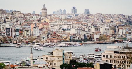 O vacanta de vis s-a transformat in cosmar pentru o turista romanca. Ce i s-a intamplat in Istanbul:Cei de la Consulat m-au bagat si mai tare in ceata