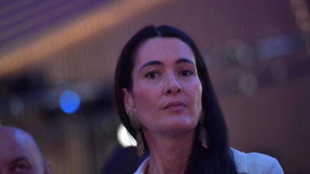 Sfarsitul marelui slogan al USR: Partidul Fara penali a pus-o prima pe lista de candidati pentru Senat pe inculpata Clotilde Armand, trimisa in judecata pentru conflict de interese