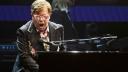 Elton John se confrunta cu probleme de vedere dupa o infectie severa. 