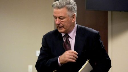 O procuroare americana contesta anularea procesului in care actorul Alec Baldwin a fost acuzat de omor prin imprudenta