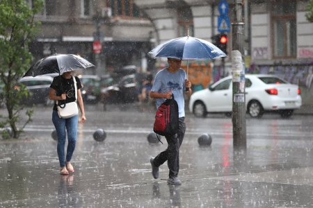 Cod galben de ploi insemnate cantitativ in doua judete. Zonele in care canicula persista si vineri