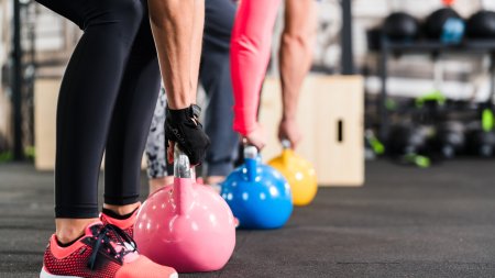 Noi reguli pe YouTube. Continutul de fitness va fi restrictionat pentru adolescenti