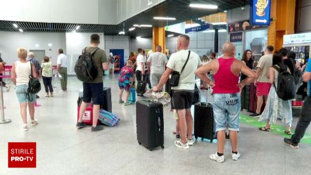 Parcarea din fata terminalului Plecari al Aeroportului Otopeni se inchide de luni din cauza lucrarilor la metrou