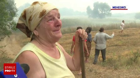 Incendiile de vegetatie uscata continua sa faca prapad in multe zone din tara. Localnicii i-au ajutat pe pompieri