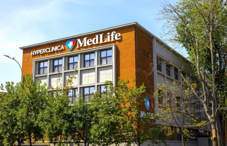 Bursa. Actiunile MedLife au plus 3% de la raportarea rezultatelor semestriale