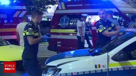 Coliziune cu patru masini, in Bucuresti. Soferul care a provocat accidentul a fugit de la locul faptei