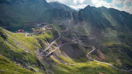 Se inchide circulatia pe Transfagarasan. Ce se intampla pe cel mai frumos drum din Romania