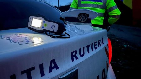 Comisar de politie prins cu 108 km/h in localitate. I-a convins pe agenti sa nu-i suspende permisul