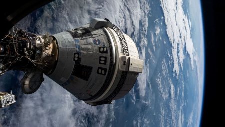 Capsula Starliner a parasit Statia Spatiala Internationala fara pasageri la bord. Ce a decis NASA in privinta celor doi astronauti blocati in spatiu